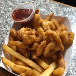 Shrimp Basket with Crispy Fries